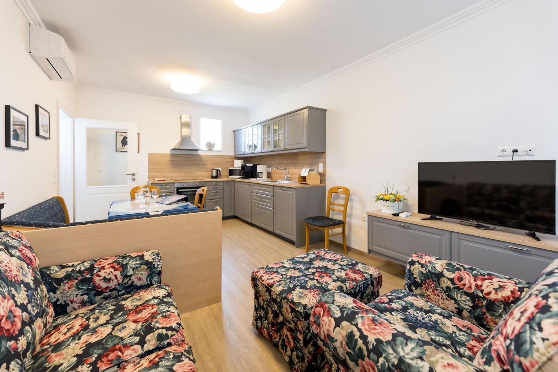 Sekt & Wein - Walter Klein Apartamento Illmitz Exterior foto