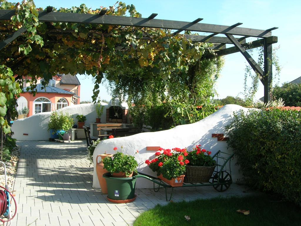 Sekt & Wein - Walter Klein Apartamento Illmitz Exterior foto